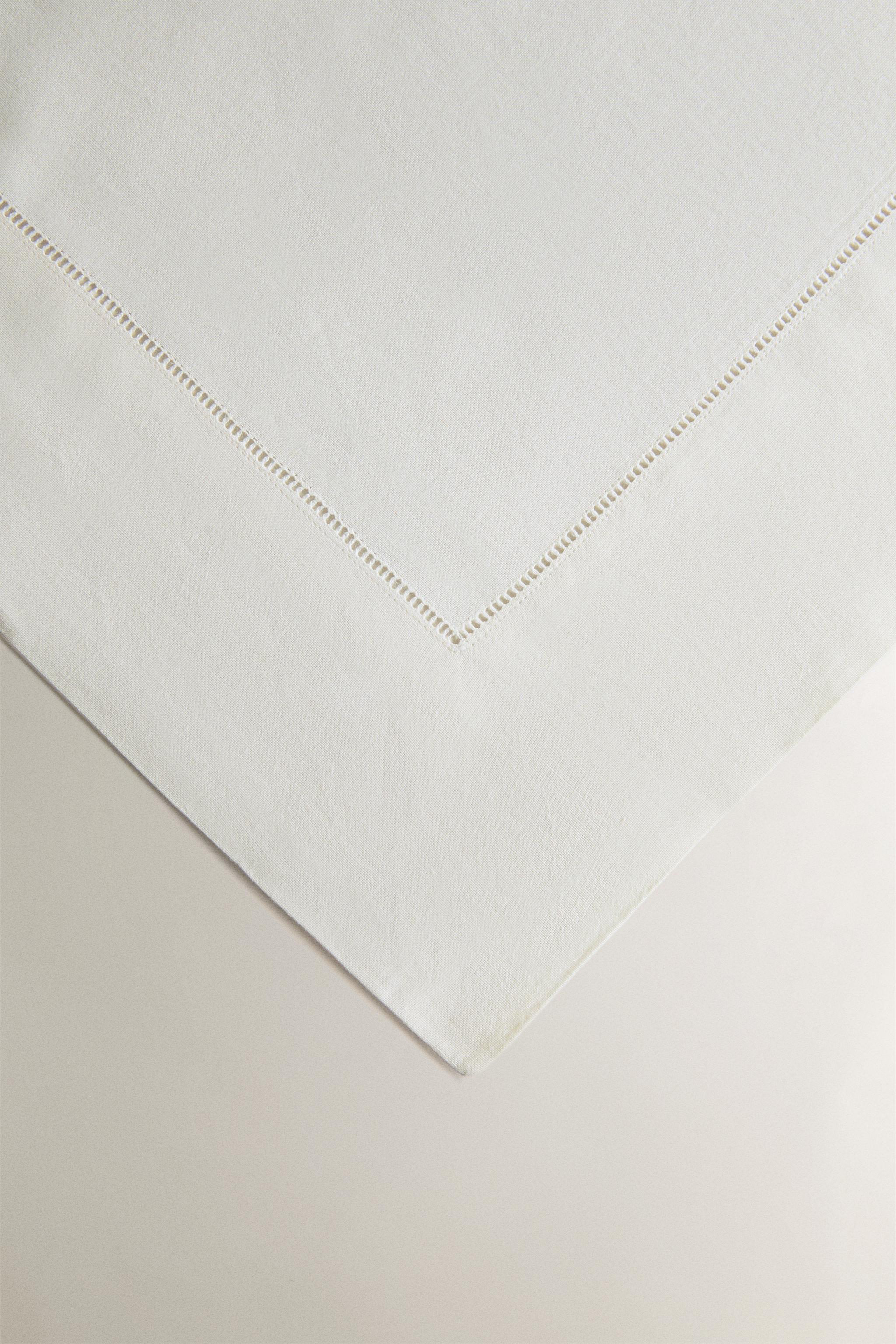 NAPPE BRODERIE FRUITS